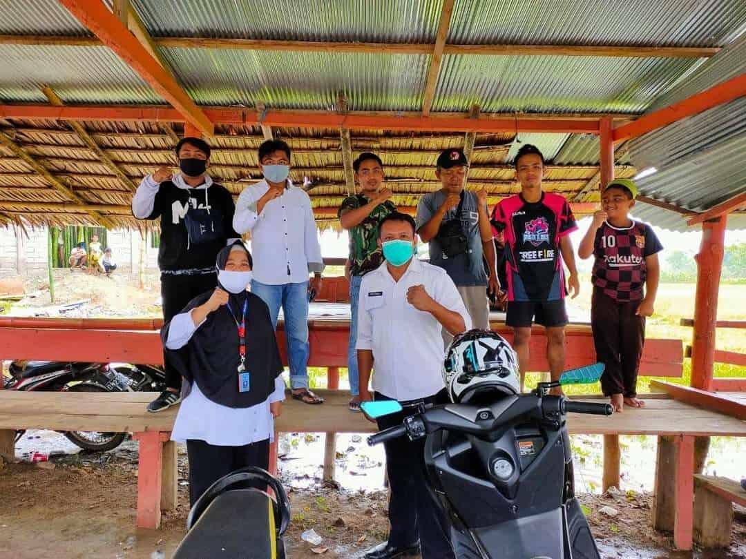 TEMUI WARGA, PENYULUH BNNK BOALEMO SOSIALISASIKAN BAHAYA NARKOBA TEMUI WARGA, PENYULUH BNNK BOALEMO SOSIALISASIKAN BAHAYA NARKOBA