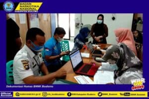 SUKSESKAN VAKSIN COVID 19, HARI INI PEGAWAI BNNK BOALEMO LAKSANKAN VAKSIN TAHAP I