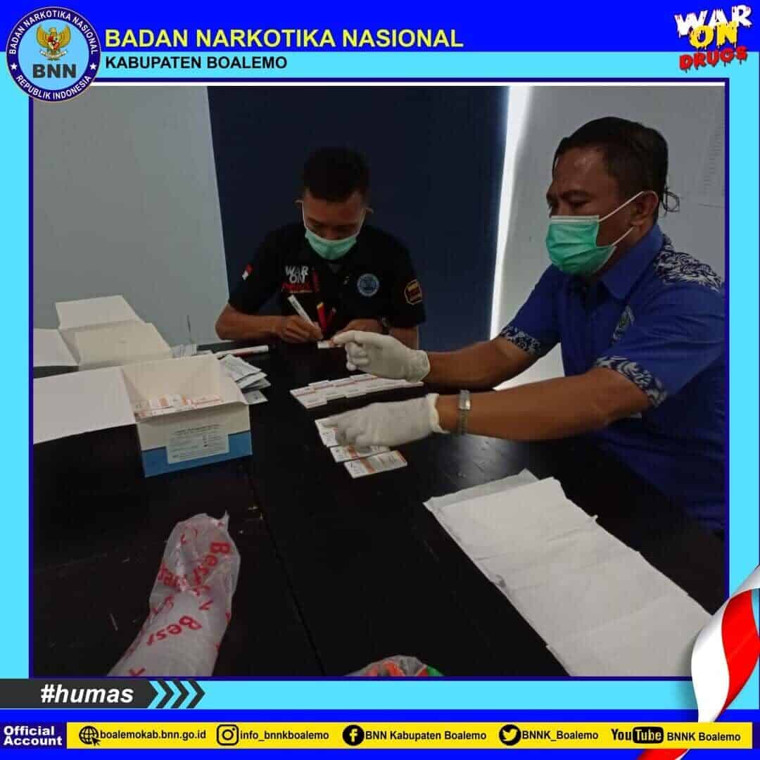 BNNK BOALEMO TES URINE PEGAWAI BKD-DIKLAT DAN DINAS PERIKANAN BNNK BOALEMO TES URINE PEGAWAI BKD-DIKLAT DAN DINAS PERIKANAN