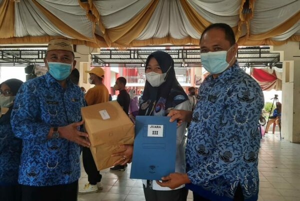 RAIH JUARA 3 LOMBA SENAM TOLOTIDI, BUPATI ANAS JUSUF BERI APRESIASI KEPADA BNNK BOALEMO