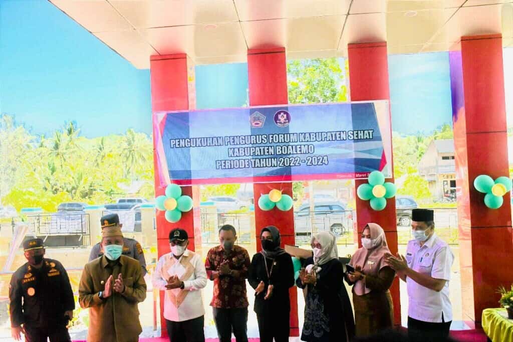 Kepala BNN Kabupaten Boalemo Hadiri Peresmian Gedung Puskesmas Tilamuta Kepala BNN Kabupaten Boalemo Hadiri Peresmian Gedung Puskesma Tilamuta