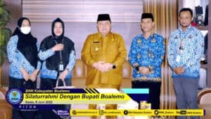 SILAHTURAHMI DENGAN BUPATI BOALEMO SILAHTURAHMI DENGAN BUPATI BOALEMO