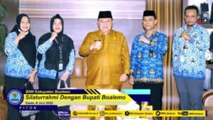 SILAHTURAHMI DENGAN BUPATI BOALEMO SILAHTURAHMI DENGAN BUPATI BOALEMO