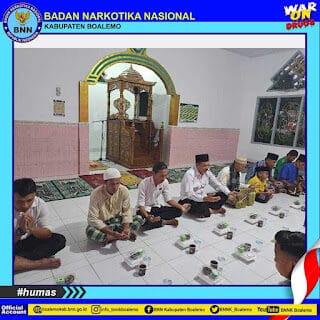 Pererat Silaturahmi, BNNK Boalemo Gelar Buka Puasa Bersama Jamaah Masjid Darul Jihad Desa Potanga Kecamatan Botumoito