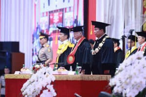 KEPALA BNN RI RESMI DIKUKUHKAN SEBAGAI GURU BESAR TETAP ILMU KEPOLISIAN KEPALA BNN RI RESMI DIKUKUHKAN SEBAGAI GURU BESAR TETAP ILMU KEPOLISIAN