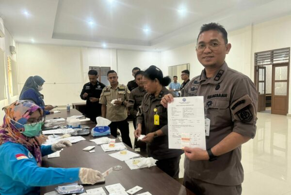BNNK Boalemo Lakukan Tes Urin Pegawai Kejaksaan Negeri Boalemo